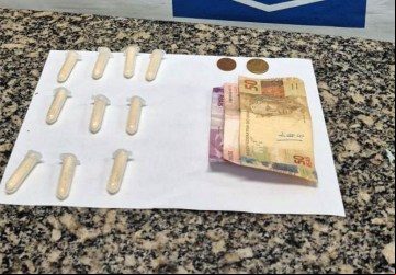 Ação rápida do programa Segurança Presente resulta na apreensão de drogas e detenção de mulher em Cajueiros