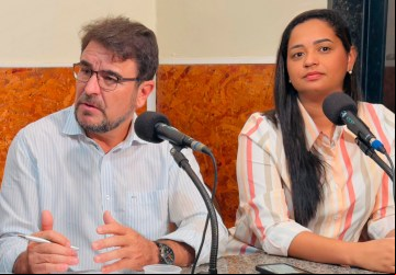 Marcelo Batista e Sabrine Pereira explicam cenário econômico de Quissamã e as ações para manter os serviços públicos ativos